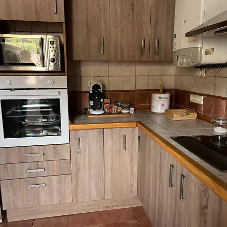 El Remiendu Pegau Apartman *